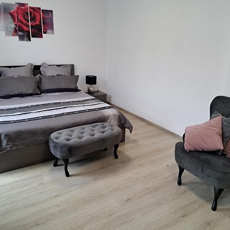 Апаратамент Deluxe1 Apartment Saints Constantine and Helena Bagian luar foto