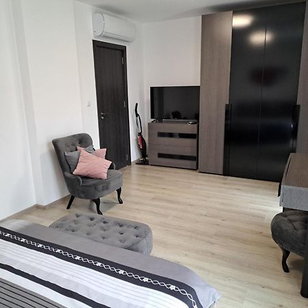 Апаратамент Deluxe1 Apartment Saints Constantine and Helena Bagian luar foto