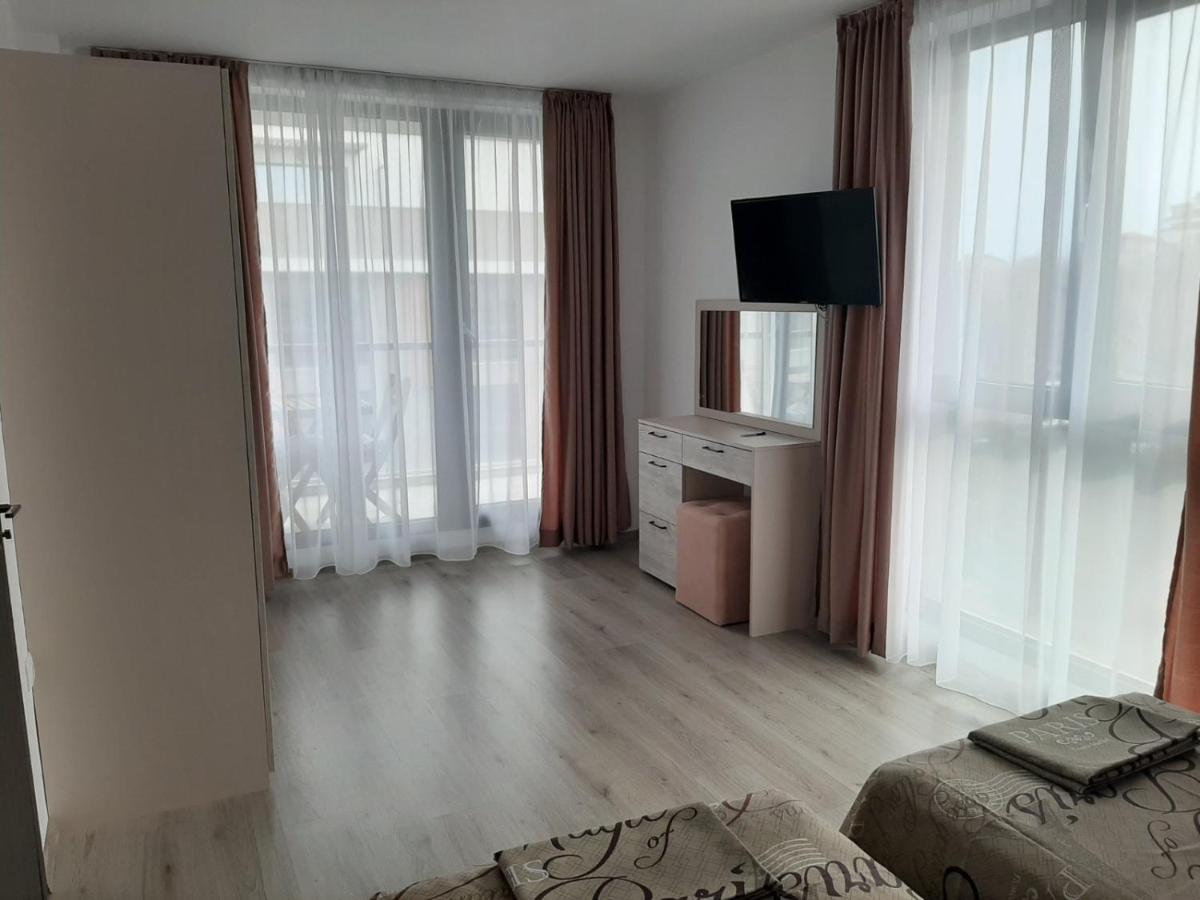 Апаратамент Deluxe1 Apartment Saints Constantine and Helena Bagian luar foto