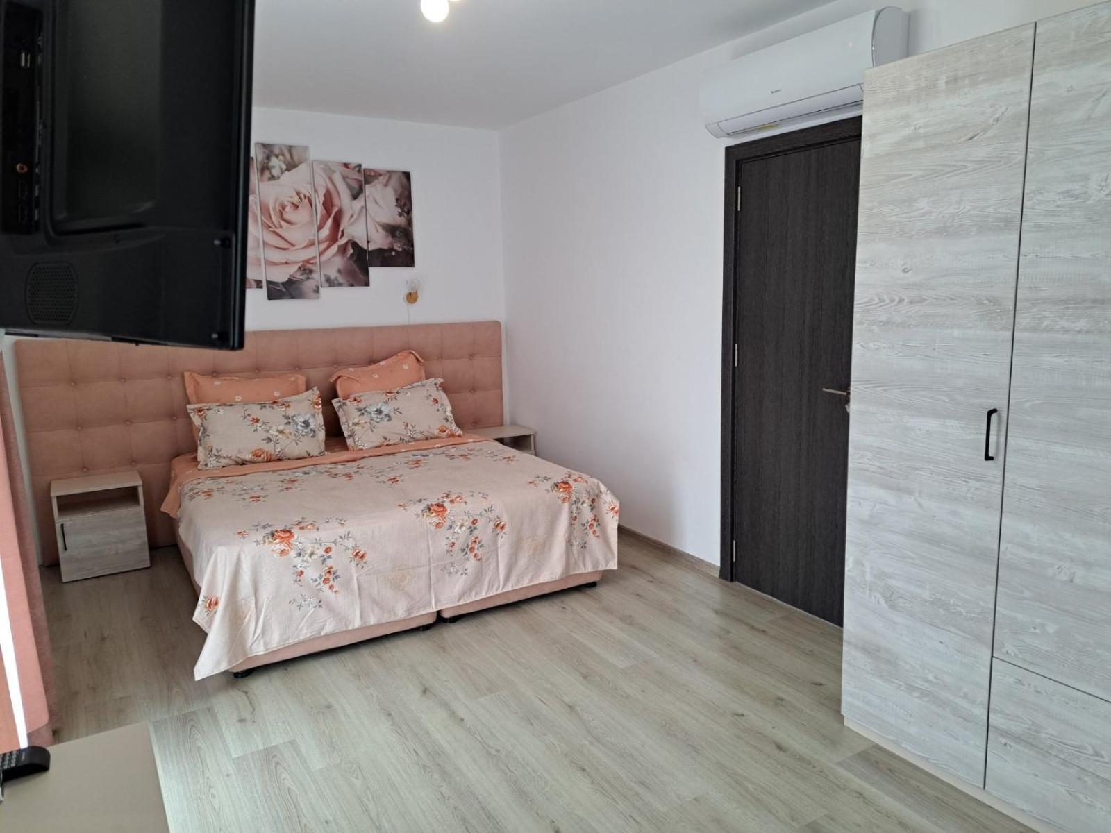 Апаратамент Deluxe1 Apartment Saints Constantine and Helena Bagian luar foto