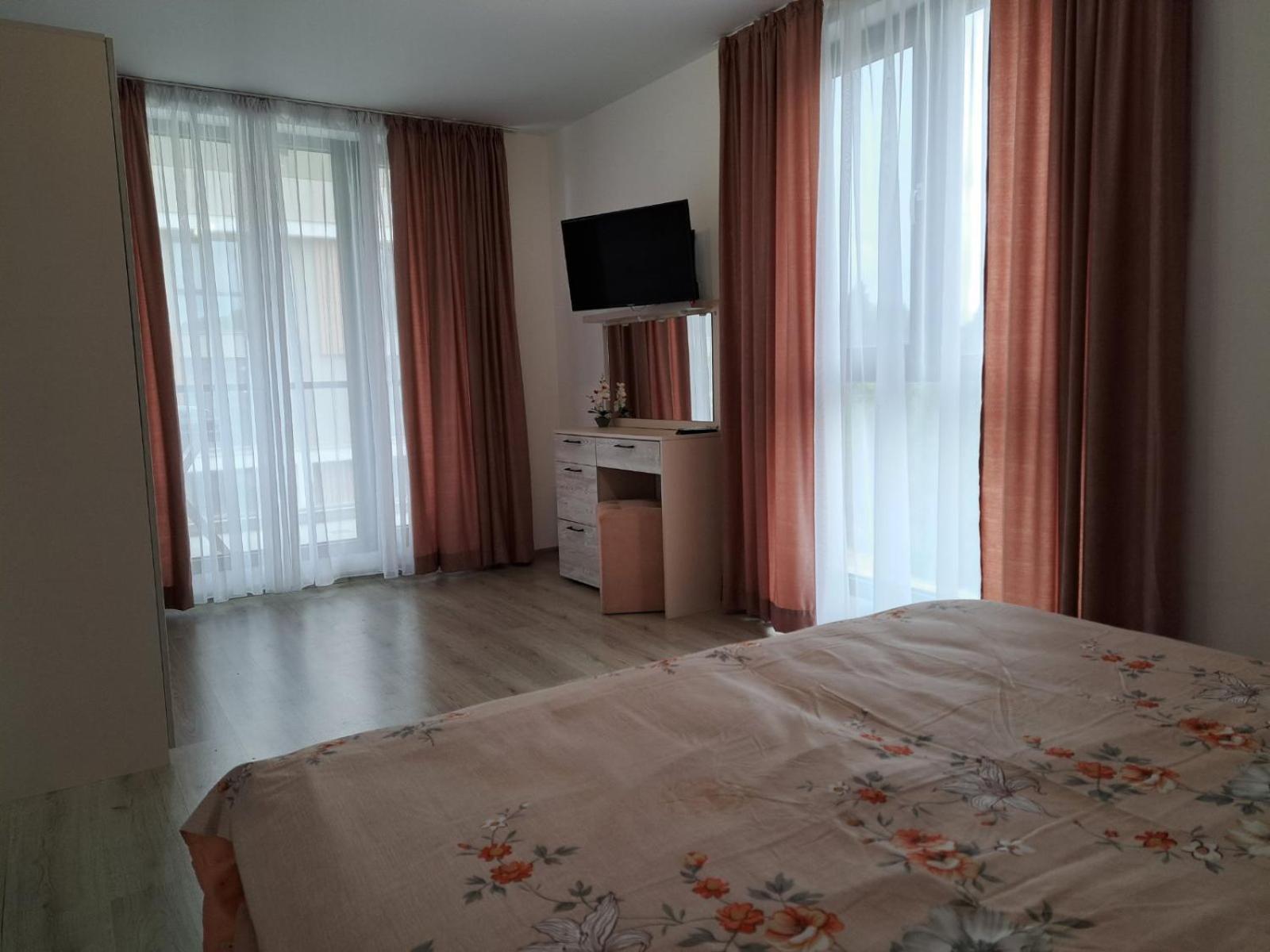 Апаратамент Deluxe1 Apartment Saints Constantine and Helena Bagian luar foto