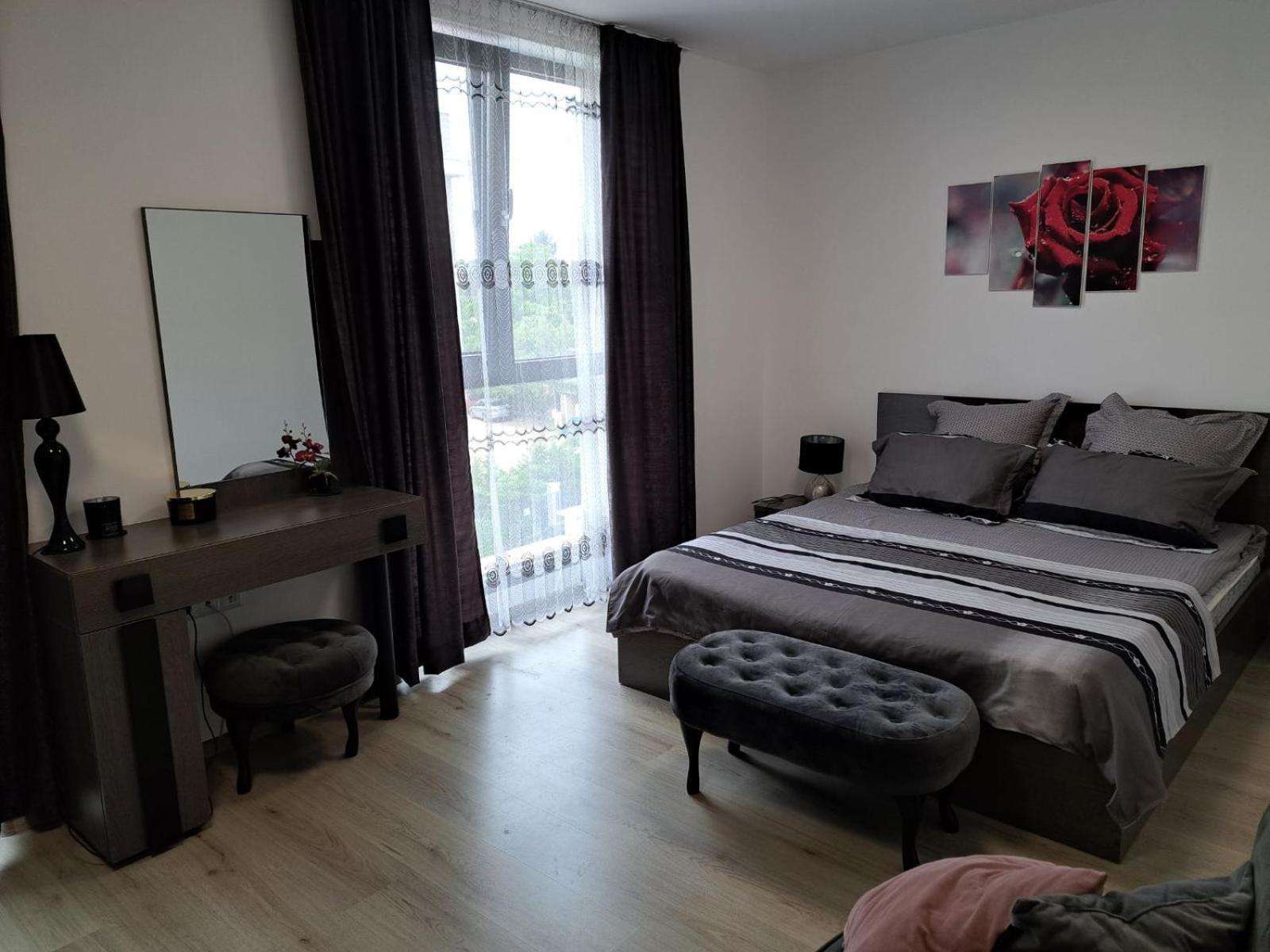 Апаратамент Deluxe1 Apartment Saints Constantine and Helena Bagian luar foto